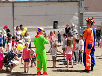 Праздник двора, посвященный Дню защиты детей в микрорайоне «Радужный»